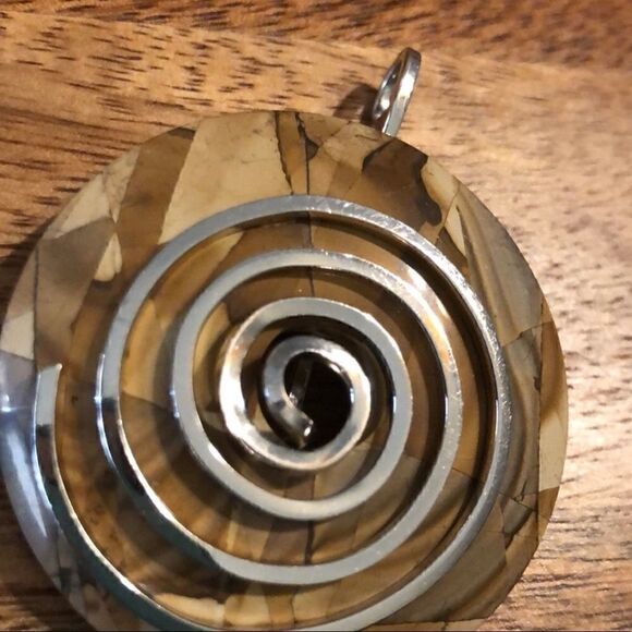 Gorgeous Vintage Sterling Wrapped Stone Pendant - Picture 3 of 5